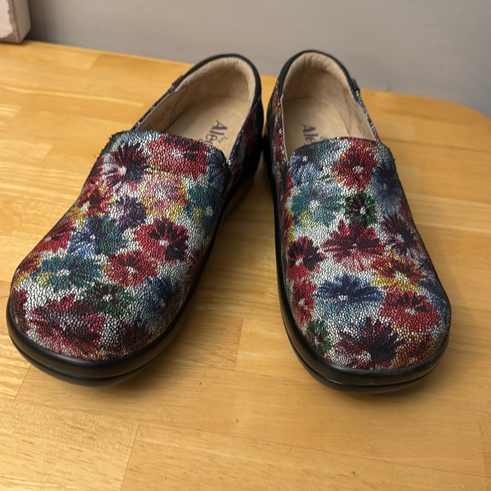 Alegria Keli Pro Bloomies, Size 9.5-10 or Euro size 40